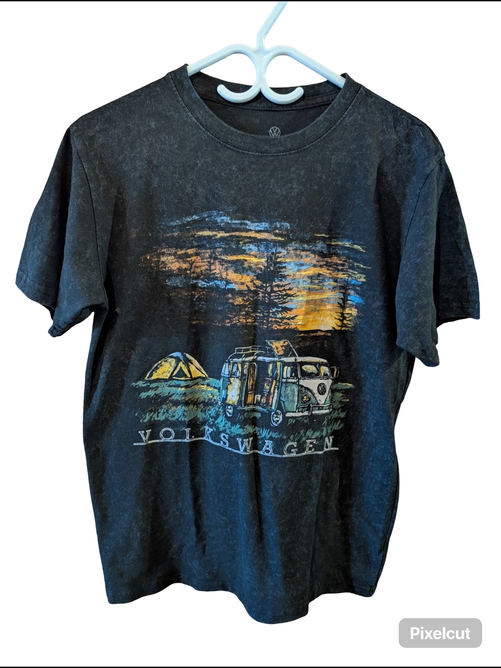 Volkswagen Black And Grey Short-Sleeve Graphic Tee - Camper Sunset